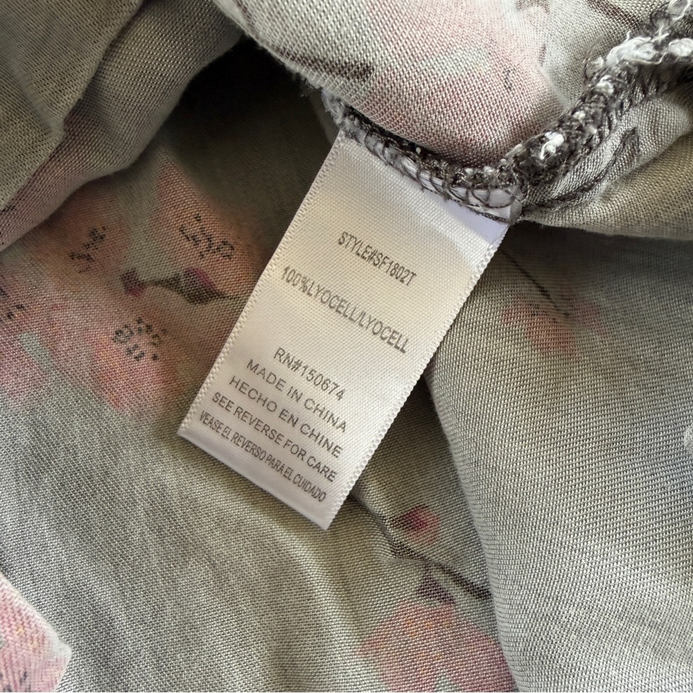 Billy T Cherry Blossom Chambray Button Down - Picture 5 of 6